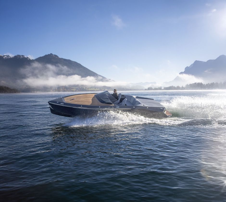 Frauascher 797 Spectre.