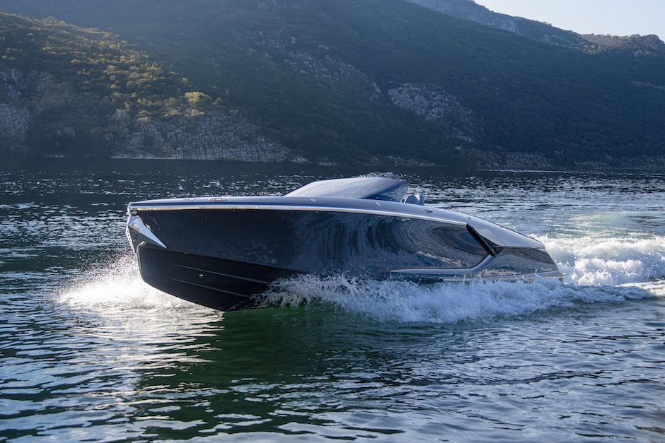 Frauascher 797 Spectre.