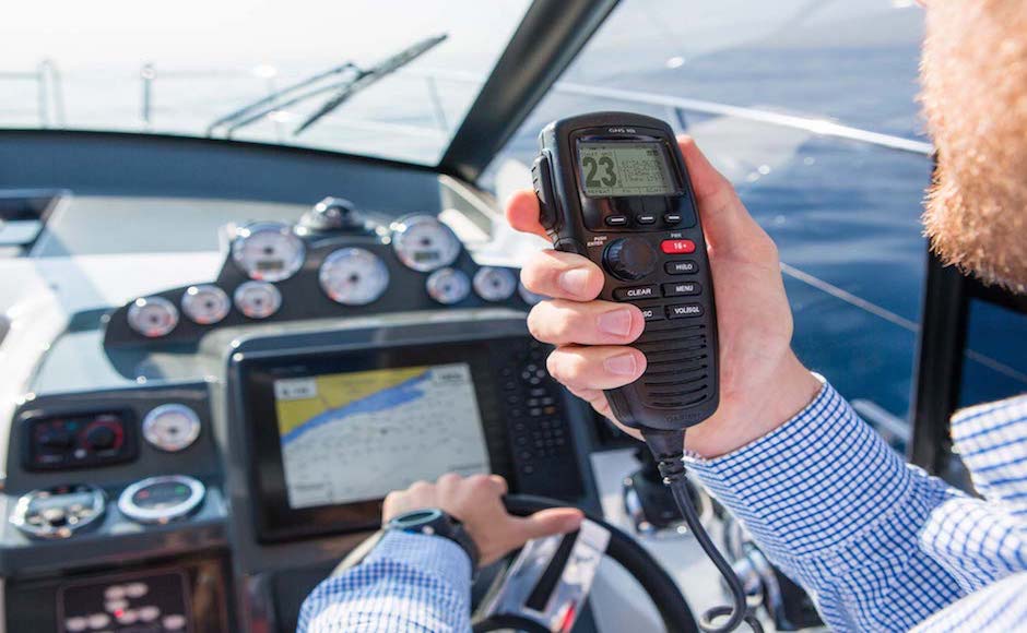Ultime novità di Garmin per navigare sicuri: arriva il Vhf 315i e l'Ais 800 entrambi con Gps integrato
