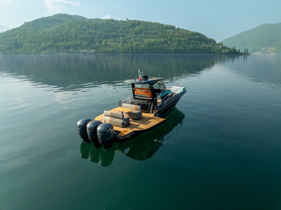 Sessa Marine Key Largo 40.