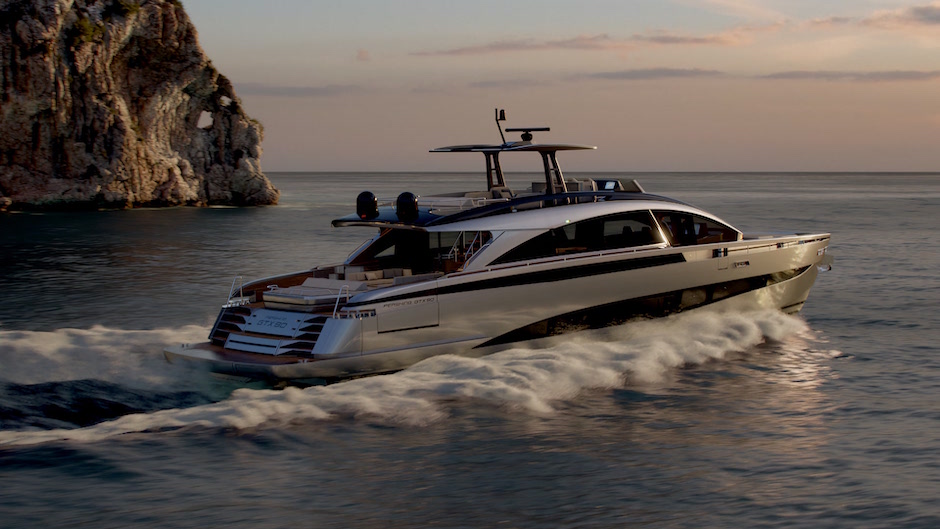 Pershing GTX90.