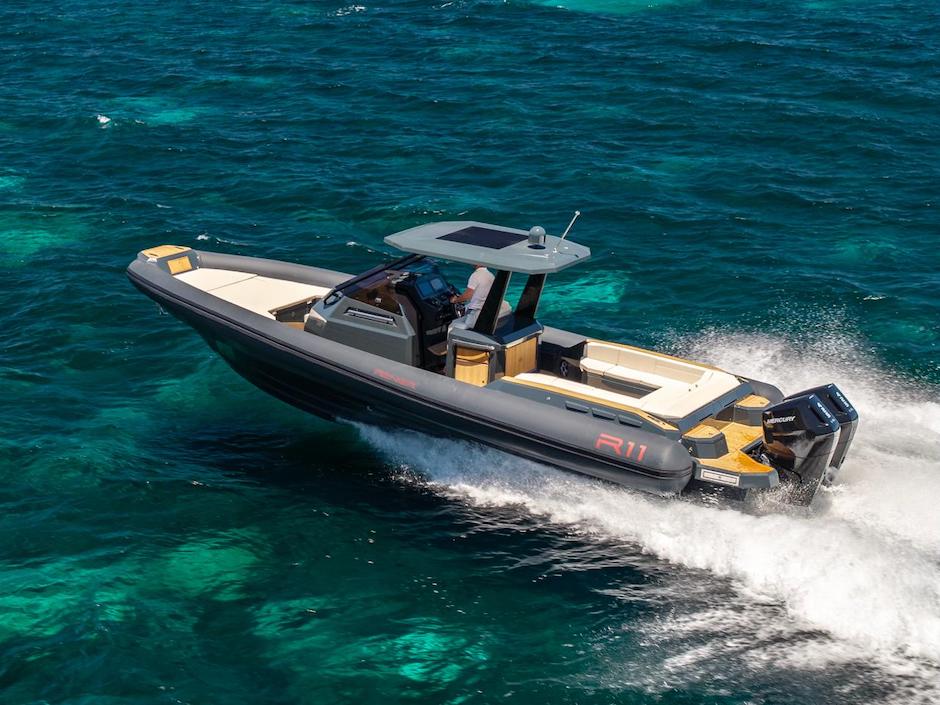 Renier R11 Tourer