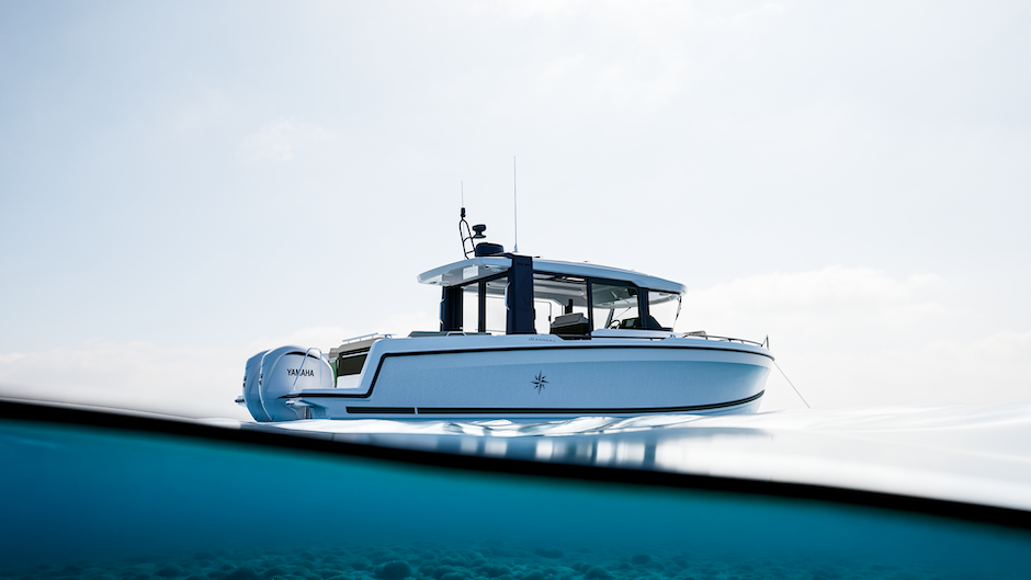 Nasce la gamma explorer di Jeanneau, si chiama EX ed esordisce con l'EX 34 Hardtop e Cabin