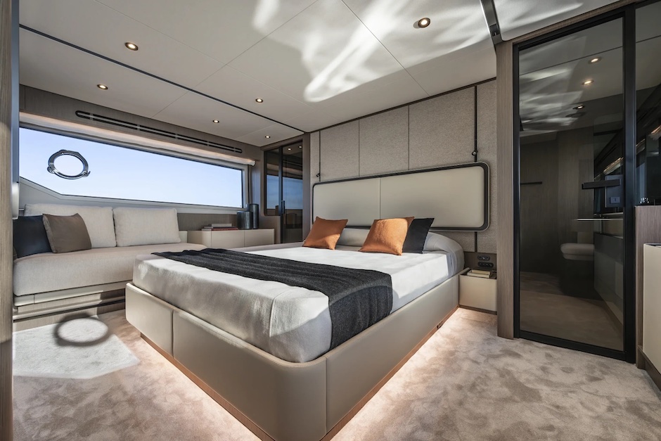 Cabina Armatoriale del Ferretti 720.