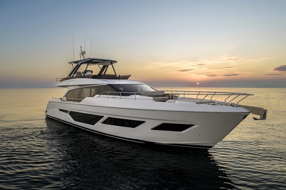 Ferretti 720.